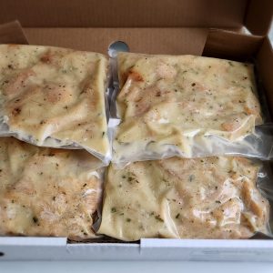 Lanière de poulet aux fines herbes, sauce alfredo (déja cuit)